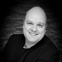 Dennis Bakker