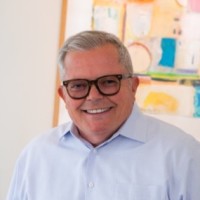 Rafael E. González