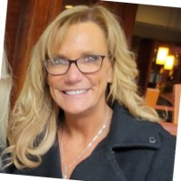 Stephanie James