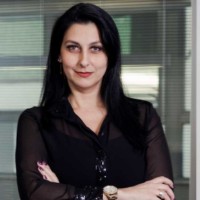 Paula Toscano de Oliveira