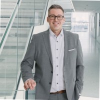 Peter R. Fünder-van der Hulst