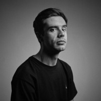Simon Weldon
