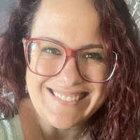 Charis Reyes