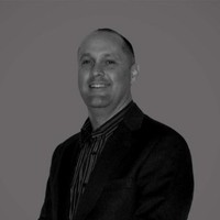 Robert Yack