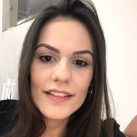 Thais Vicentini