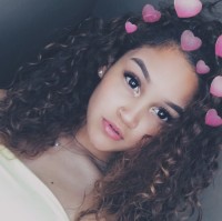 Nayeli C.