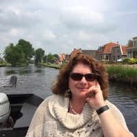 Roelie Van Lottum