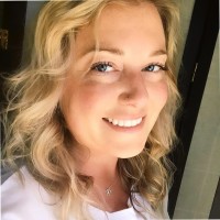 Laura Bell