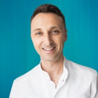 Dr n. med. Tomasz Chomiuk