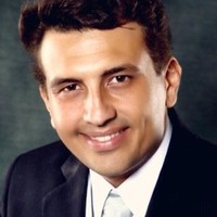 Elton Roberto Oliveira