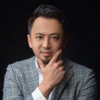 Charles Tang