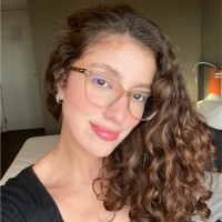 Isabelle Santos