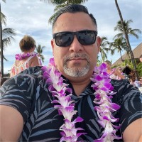 Saul J Hernandez