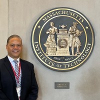 Lic. Adrián Díaz de León