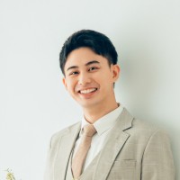 ZI YI Yang