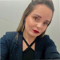 Suellen Oliveira
