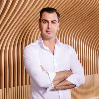 Larry Akopyan
