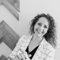 Christine R.