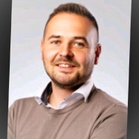 Dennis Schütz