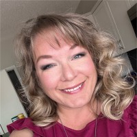 Glenda Holt