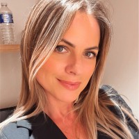 Raluca Suvar
