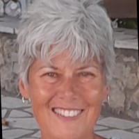 Julie Cox