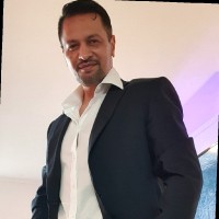 Albert Karauna