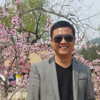 杨诗新