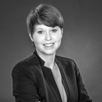 Dr. Christine Felbinger