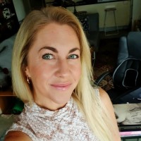 Eve Thomas