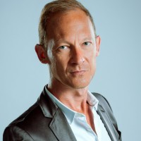 Yves Lambrix