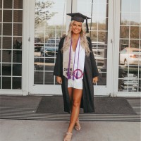 Hailey Dills
