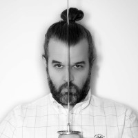 Christyan de la Cruz .