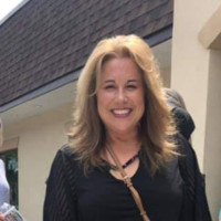Lisa Petrie