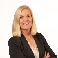 Elizabeth M Erickson