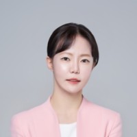 Chloe Baek