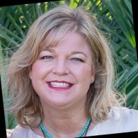 Adrienne Schmadeke