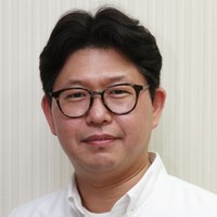 Gyung-Hwan Lee