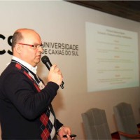 Helder Fernando Cunha dos Santos.'.