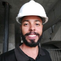 Esdras Almeida