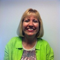 Lynn Sennett