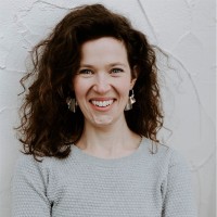 Nicola Knackstredt