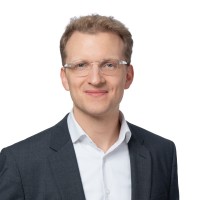 Dr. Paul Meder