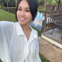 Ayami N.