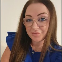 Sandra Davies