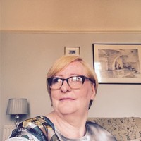 Carole Hutton