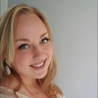 Christel Van De Riet- Van Nieuwburg