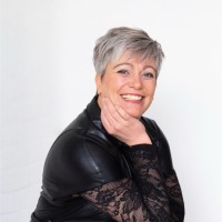 Corina Van Gulik