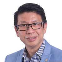 Quang-Thi Le