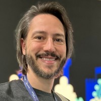 Doug StorfDoug Storf is an Influencer